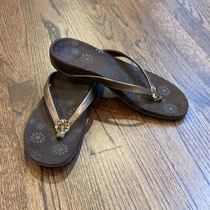 Vionic sandals